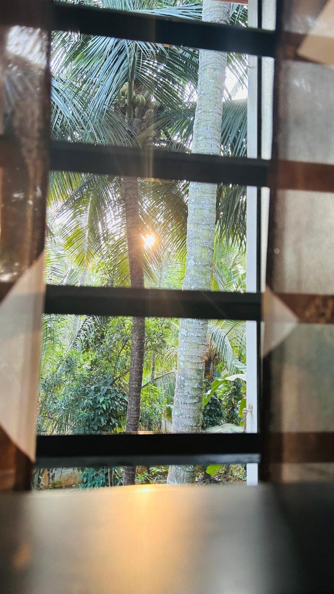 Namasthe Ac, Ottapalam Ottappalam